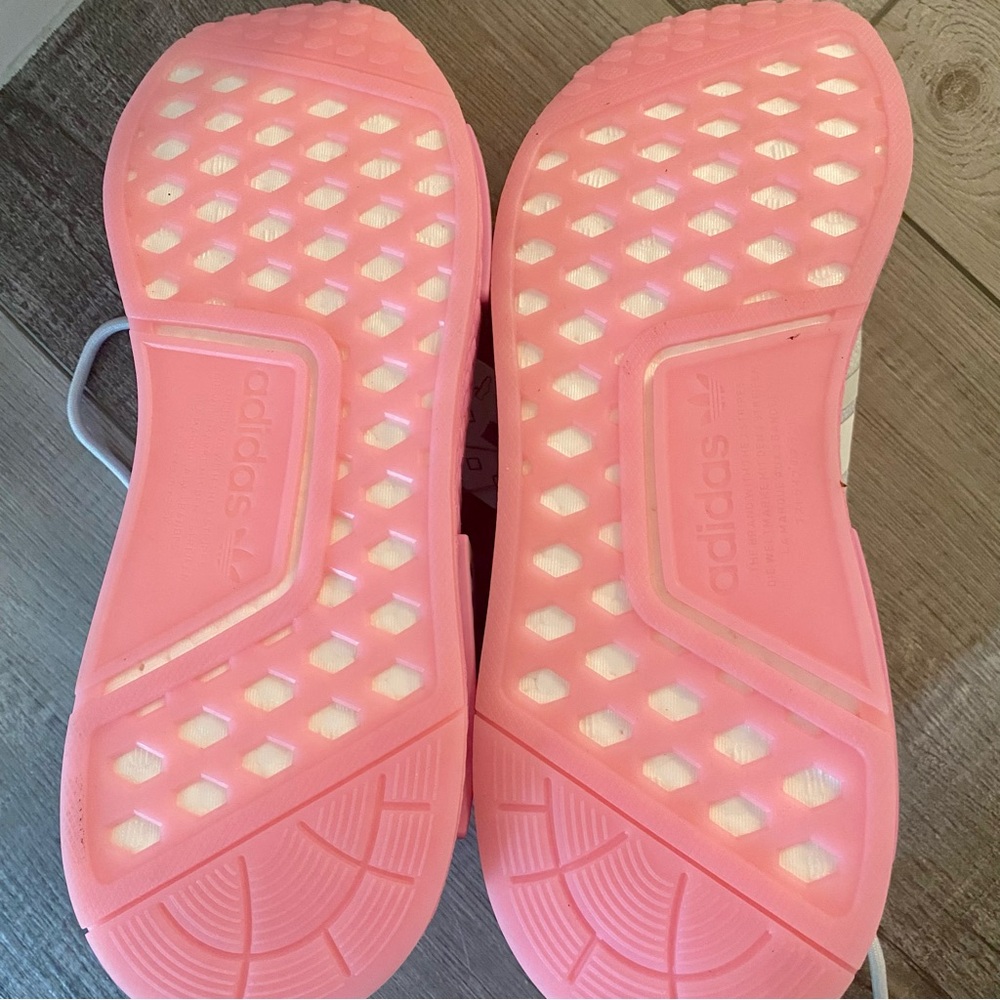 New Adidas Originals Womens NMD_R1 W Sneakers Grey Pink White Size 9 - Picture 7 of 8